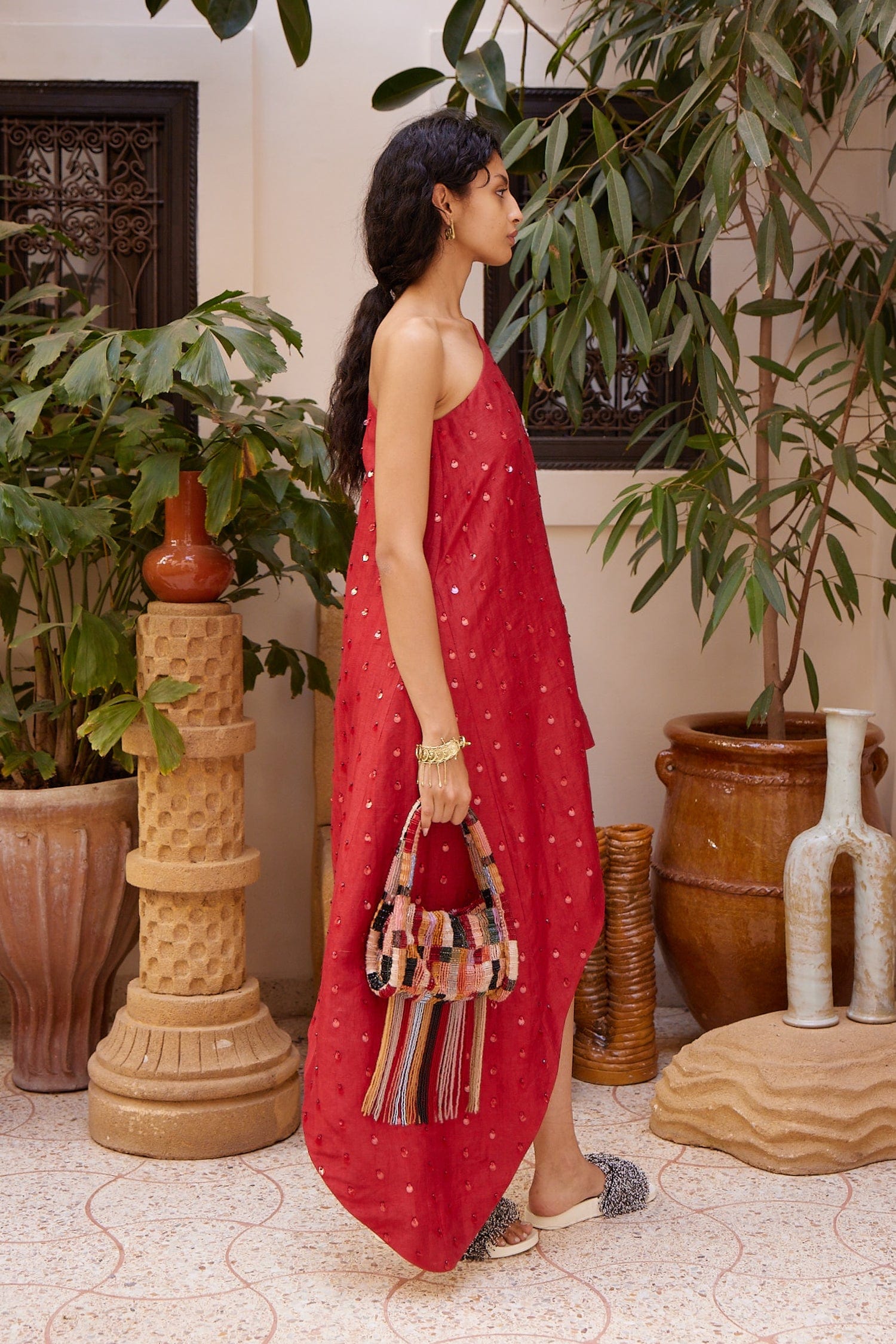 alemais scarlett midi dress Alémais SCARLET EMBELLISHED LINEN-SILK ASYMMETRIC ONE-SHOULDER GOWN 6 AU/UK (2 US)