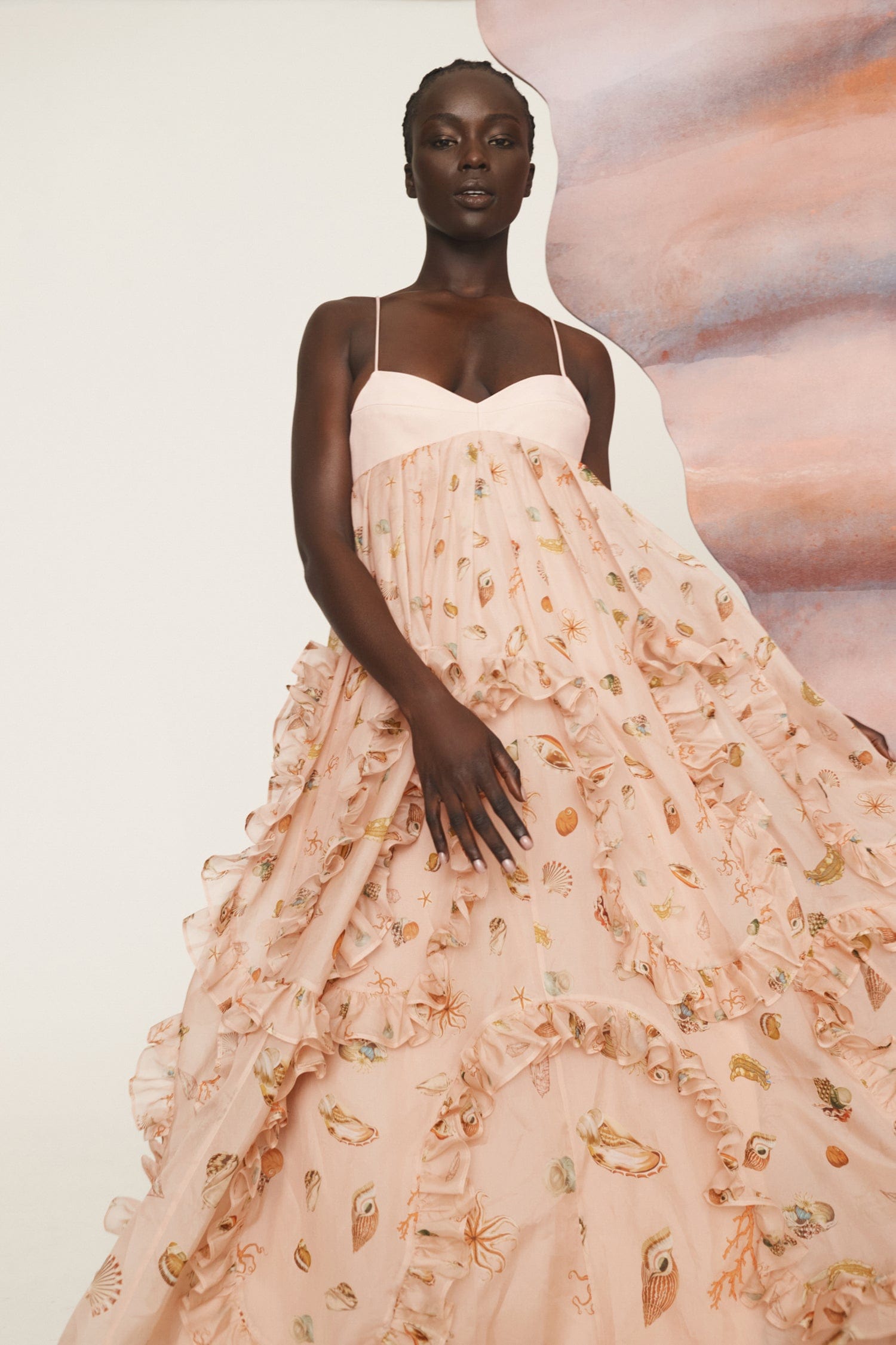 SHELLY GOWN SHELLY GOWN