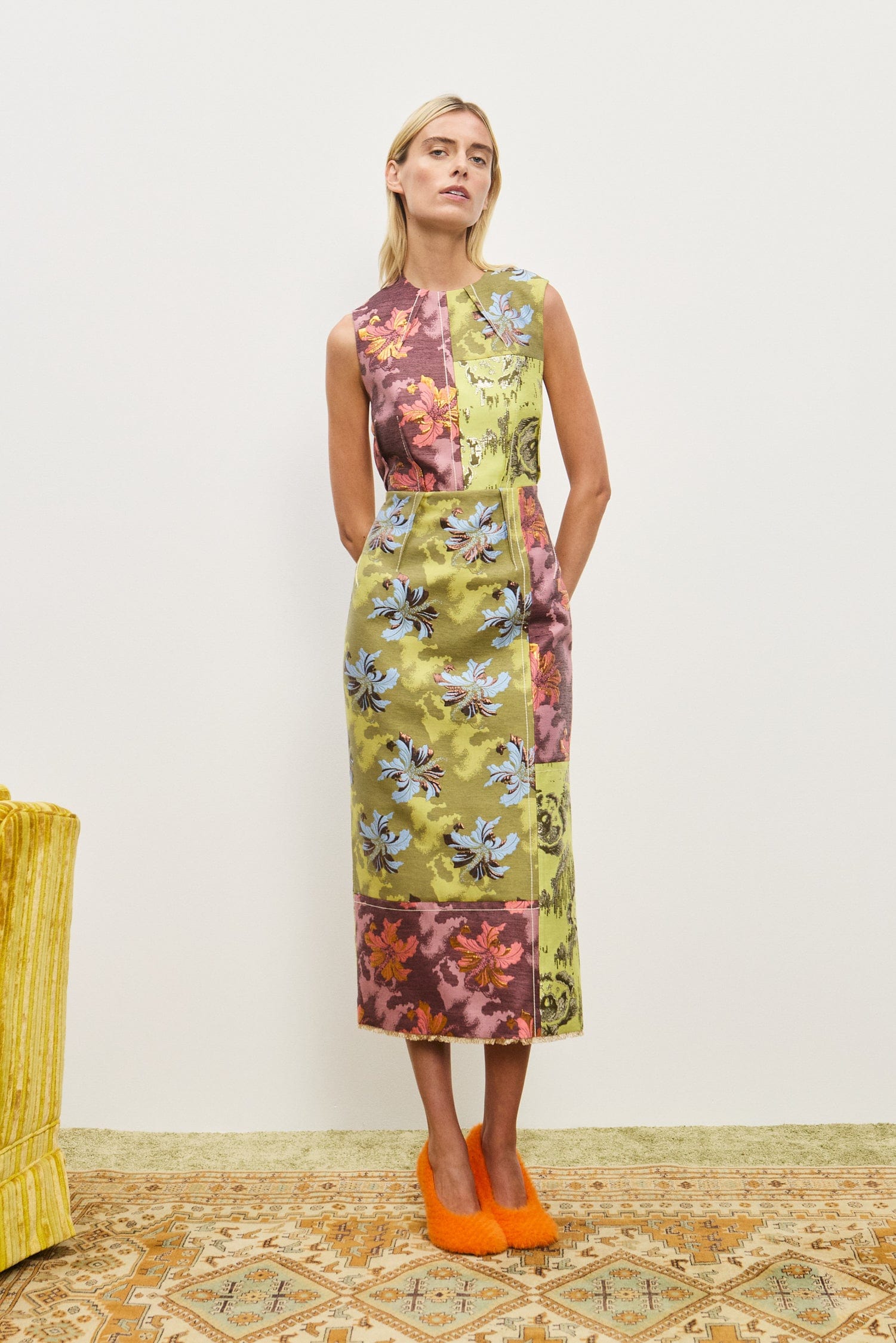 ADRIANA JACQUARD GOWN ADRIANA JACQUARD GOWN