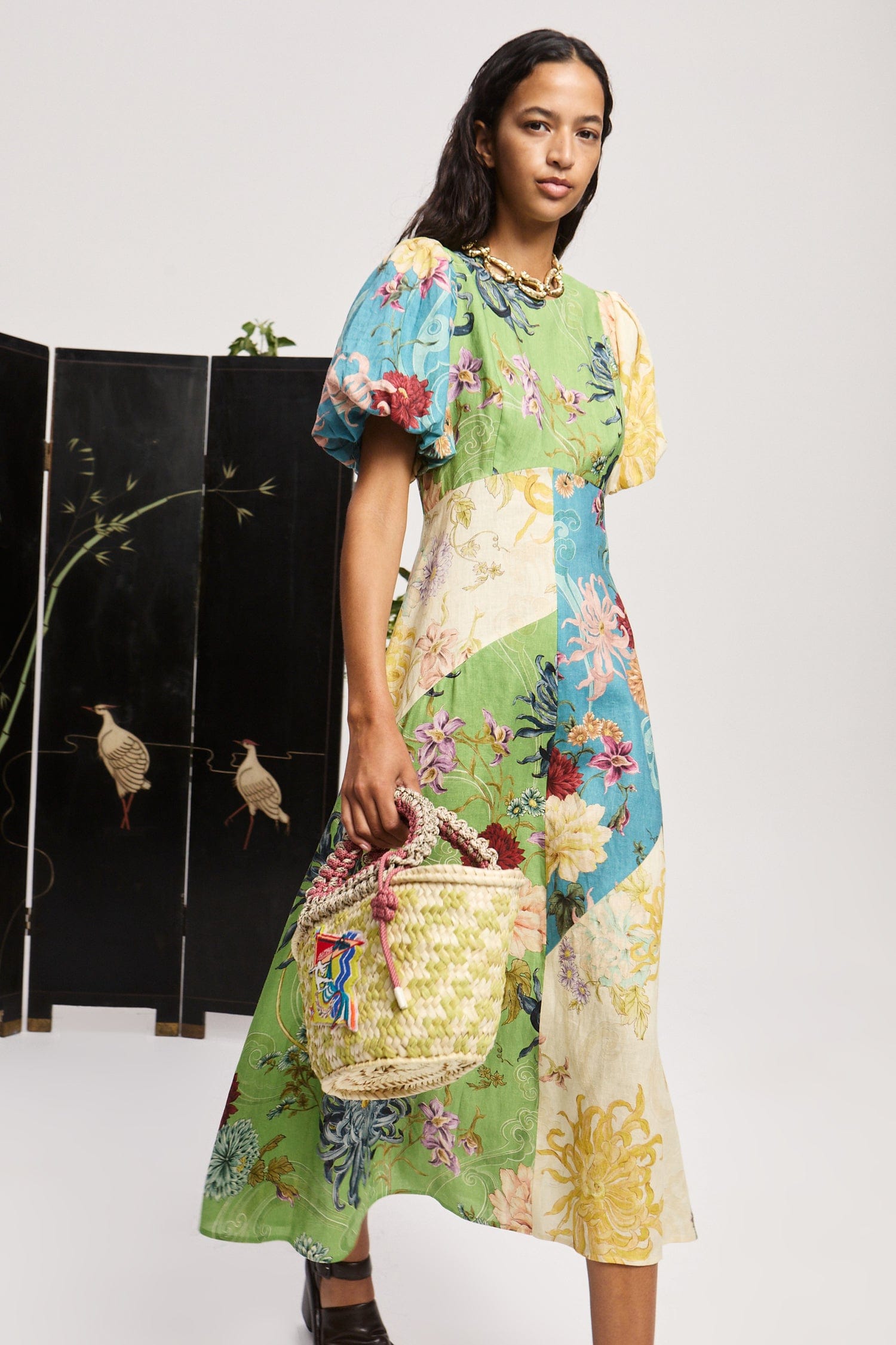 送料関税込み★Alemais★Avery フローラル リネン ミディドレス AVERY SPLICED MIDI DRESS – ALEMAIS