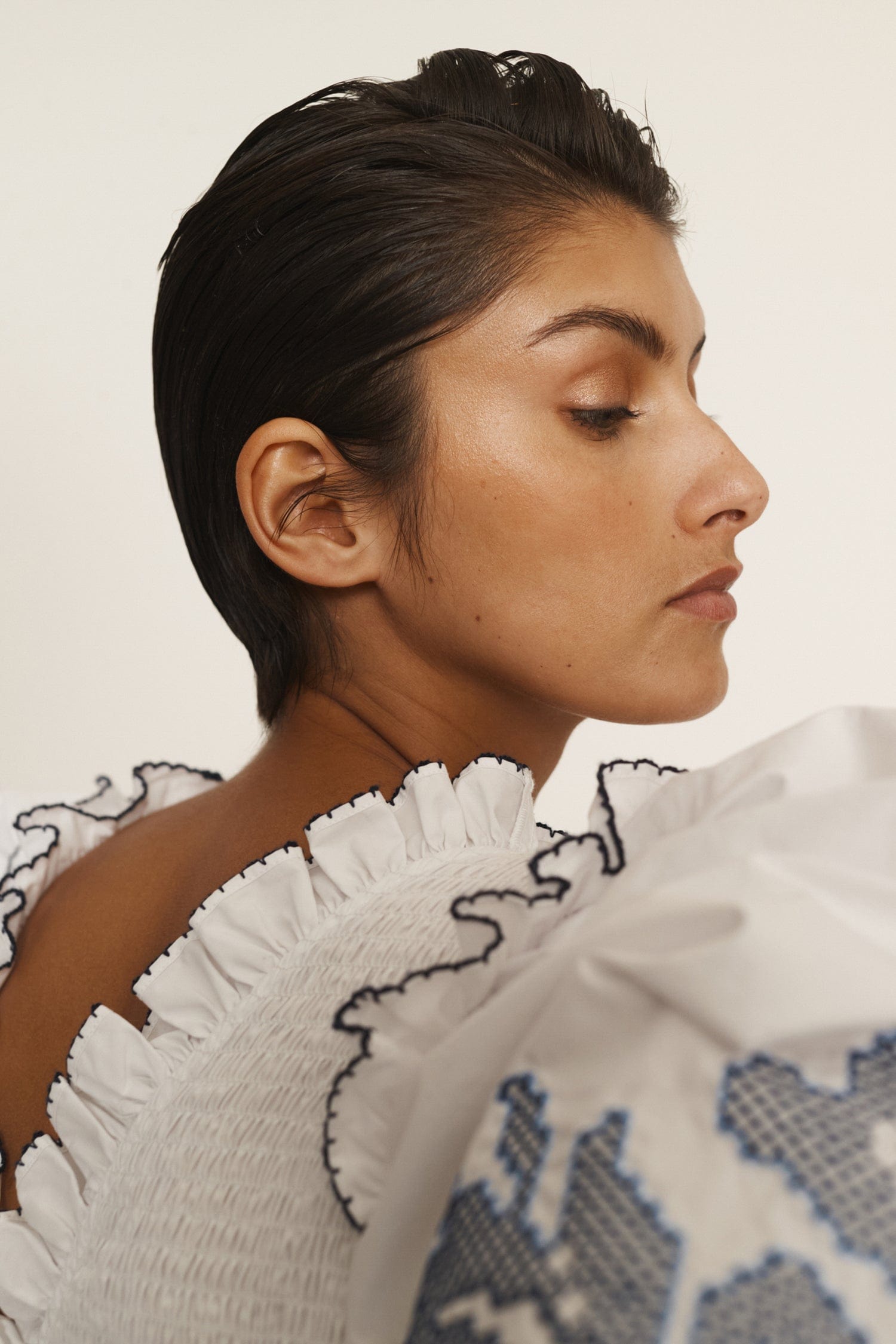 HAZEL EMBROIDERED MINI DRESS – ALEMAIS