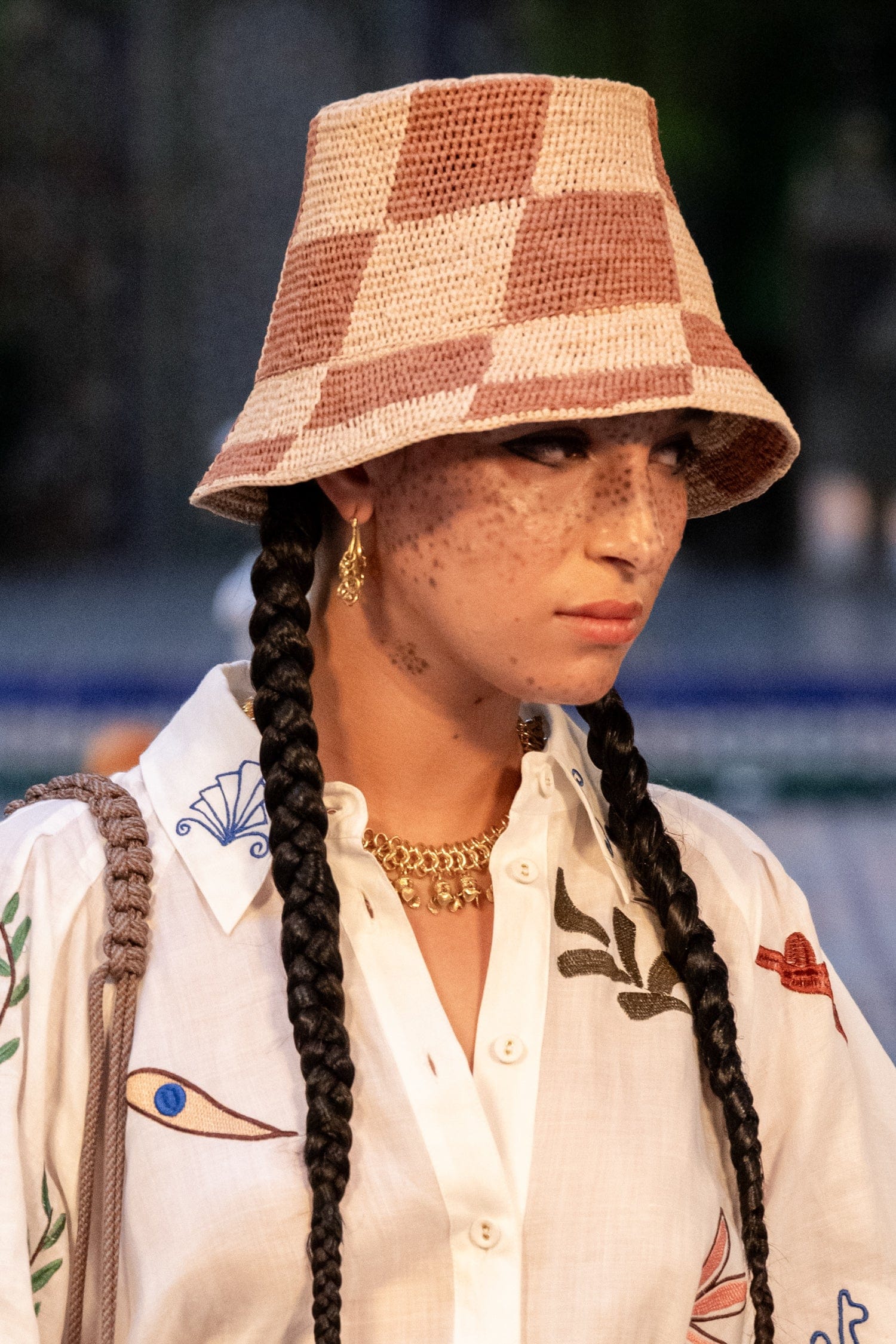 MICHELLE RAFFIA CHECKED BUCKET HAT